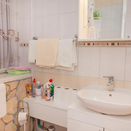 Cico Apartment *